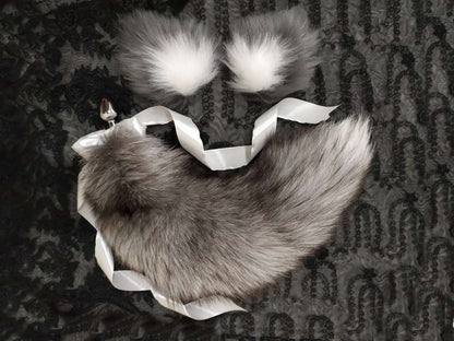 OhMyBP™ White Fox Tail Butt Plug 16 in (40 cm) - Natural Fur